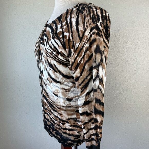 Joseph A. Animal Print Button Down Cardigan EUC - Picture 4 of 7